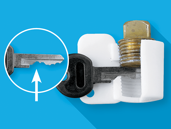 PlugKeyper (Green) - boat drain plug reminder.